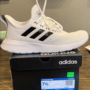 Adidas Lite Racer Cloudfoam (men’s 7.5, women’s 9)